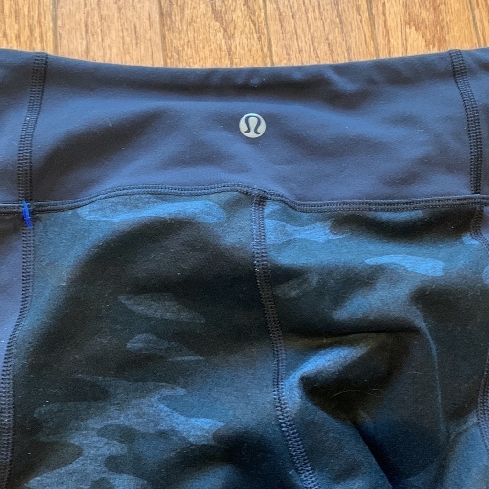 Lululemon wunder under crop sashiko camo leggings size4 - Picture 7 of 8